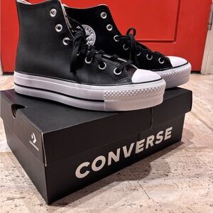 Converse Chuck Taylor All Star Leather Platform High-tops